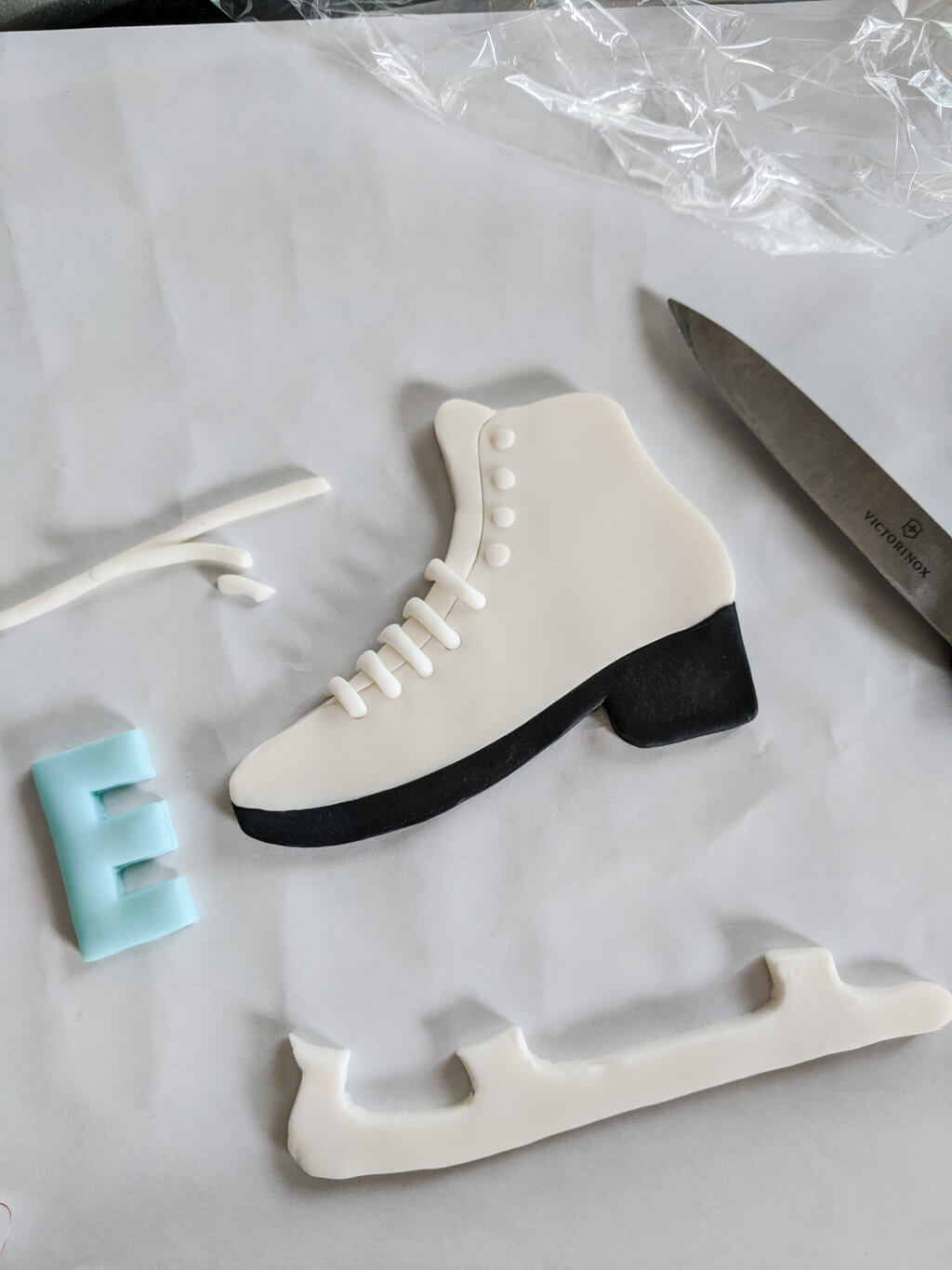 How to make a DIY fondant ice skate cake topper
