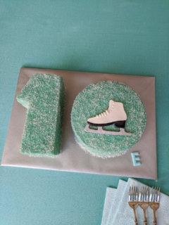 Ice skating birthday cake 10th birthday cake