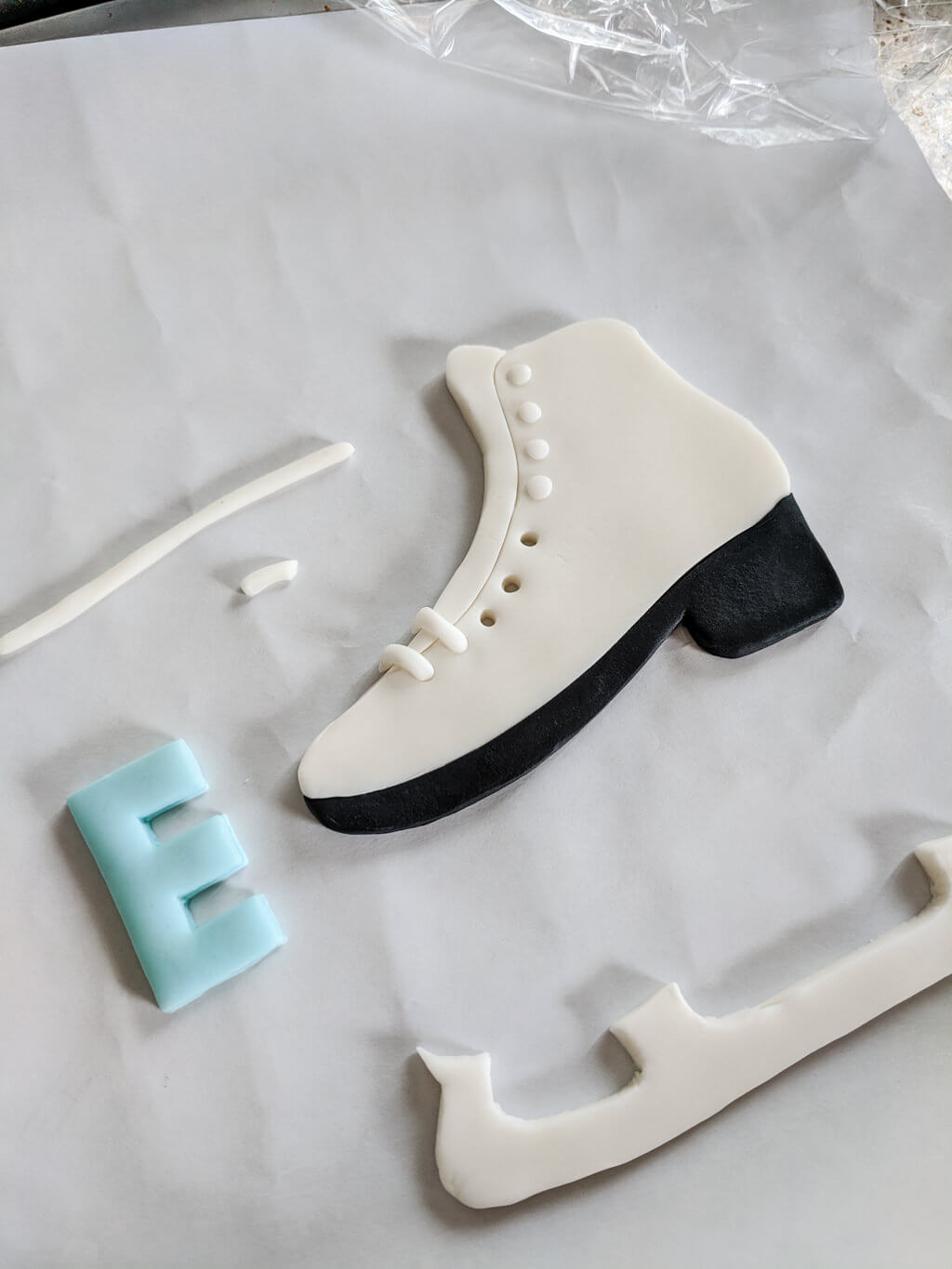 How to make a DIY fondant ice skate cake topper