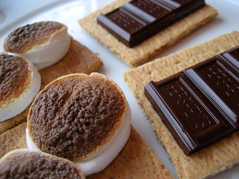 how to make s'mores inside the house