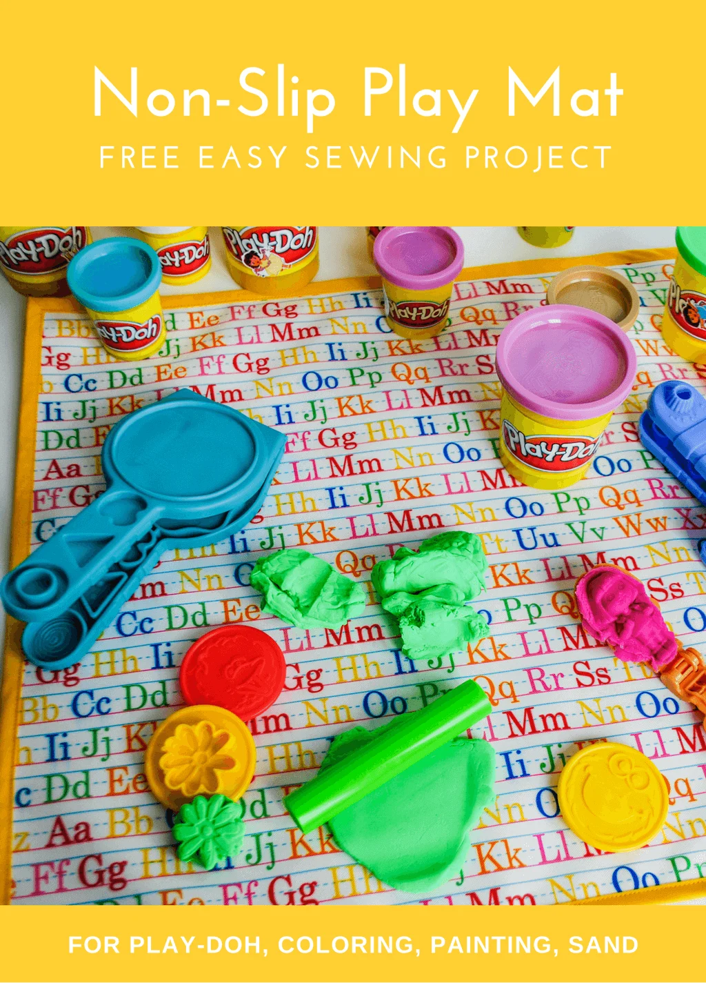 DIY kids non-slip play mat free sewing pattern. Use it for Play-Doh, markers, coloring, painting, sand and more. Stays put and toss into the washer to clean! #freesewingpattern #sewingforkids #diyforkids #diygifts #sewing #sewingforkids