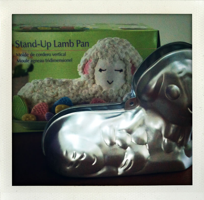 Lamb cake pan