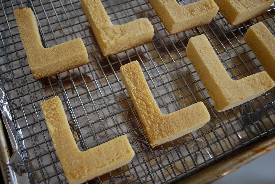 How to make Letter Mini Birthday Cakes