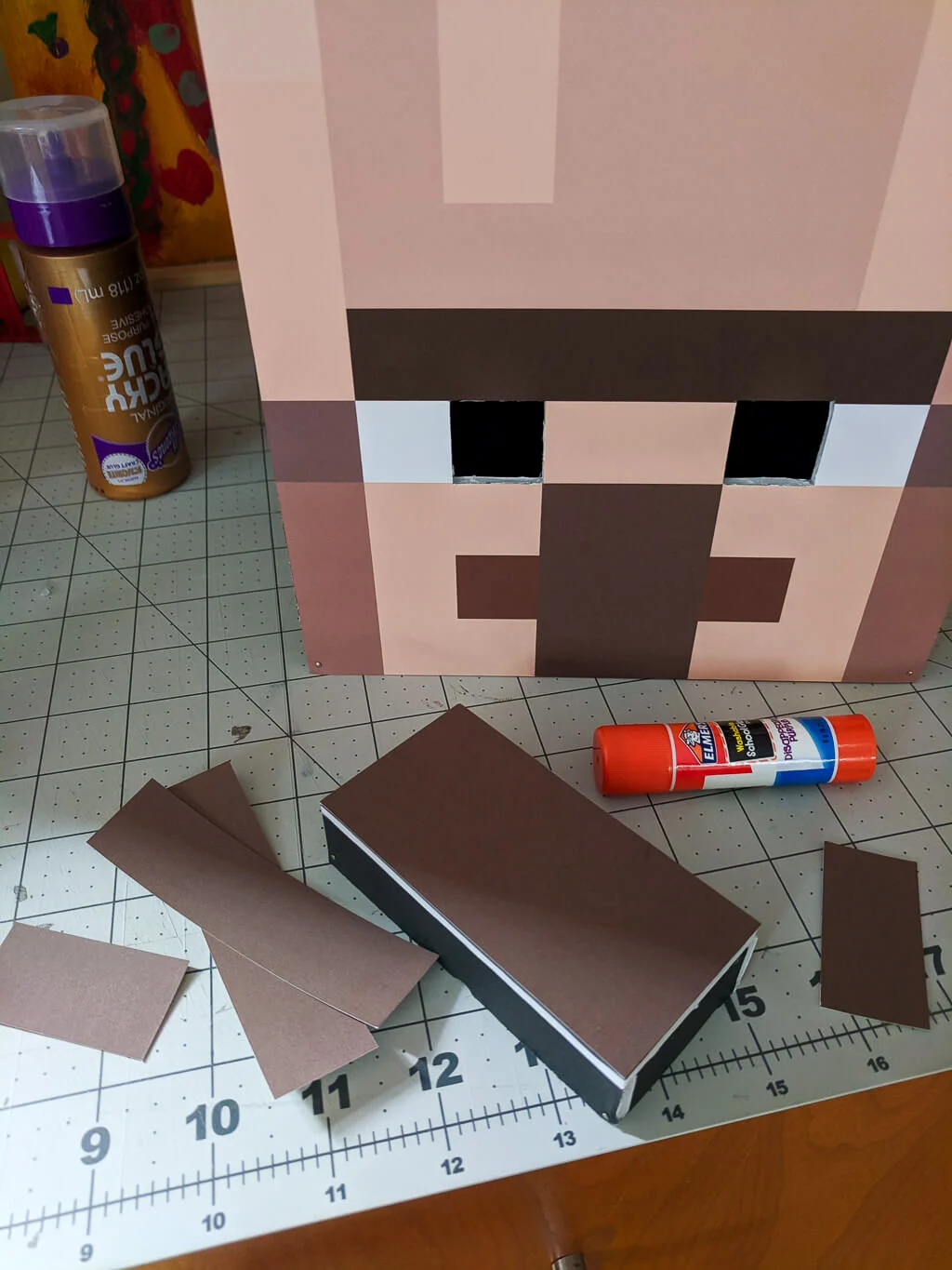 How to make the nose for a Minecraft villager costume Making the nose for a Minecraft villager costume