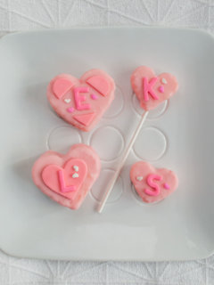 DIY mini heart cakes and heart cake pops with monogram
