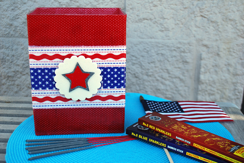 DIY Fourth of July craft Sparkler Safety Caddy for hot sparklers