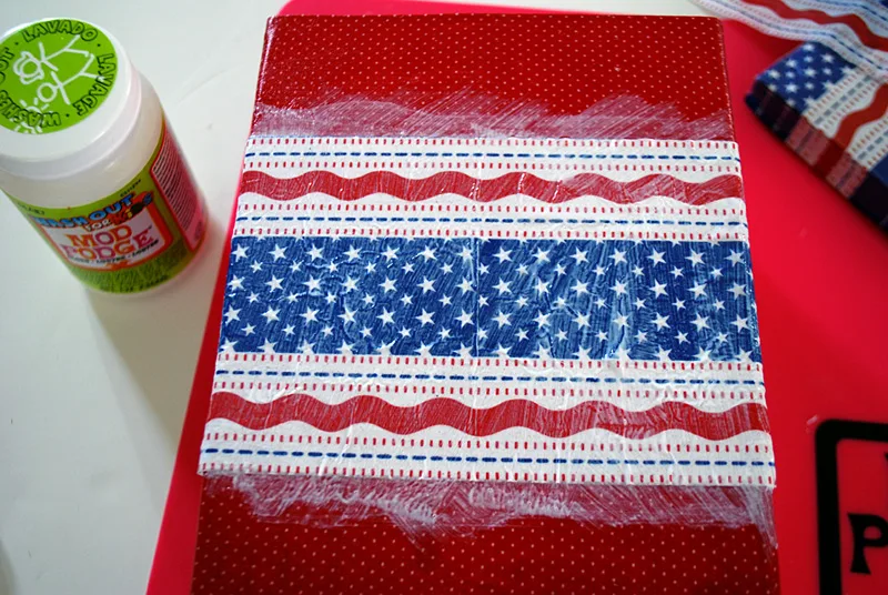 Mod Podge Sparkler Safety Caddy for the Fourth of July