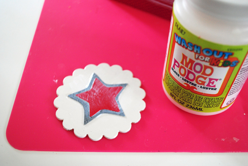 Mod Podge Sparkler Safety Caddy for the Fourth of July