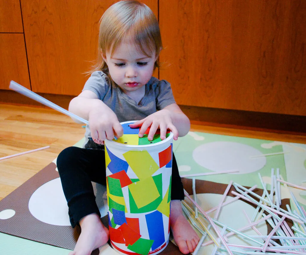 https://www.merrimentdesign.com/images/oatmeal-container-straw-game-for-babies-and-toddlers_1_1-1024x855.jpg.webp