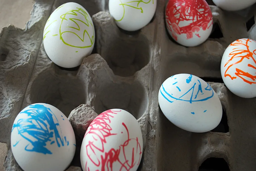 Paint pen Easter eggs kids craft idea