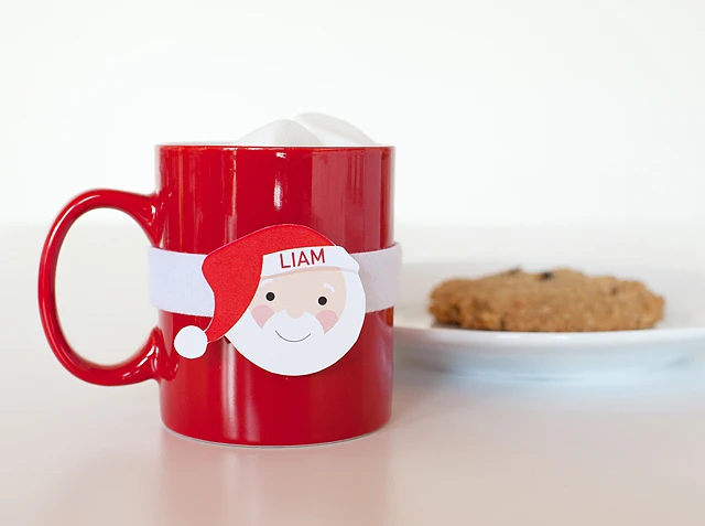 DIY Personalized Holiday Mugs using VELCRO fasteners How to personalize holiday mugs and remove easily by hacking VELCRO One-Wrap fasteners