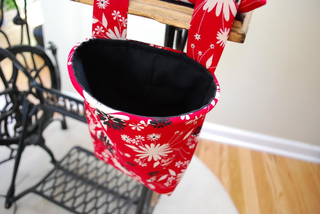 Pincushion thread catcher pattern and tutorial Merriment Design