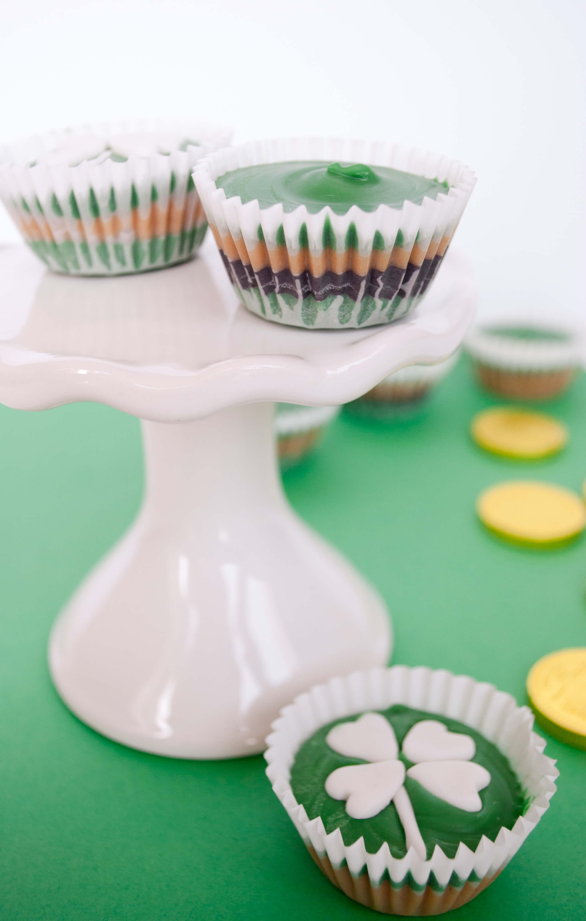 St. Patrick's Day Chocolate Peanut Butter Cups Recipe. Make these lucky green chocolate peanut butter cups for your little leprechauns - it only takes 5 ingredients and 30 minutes plus fridge cooling time.