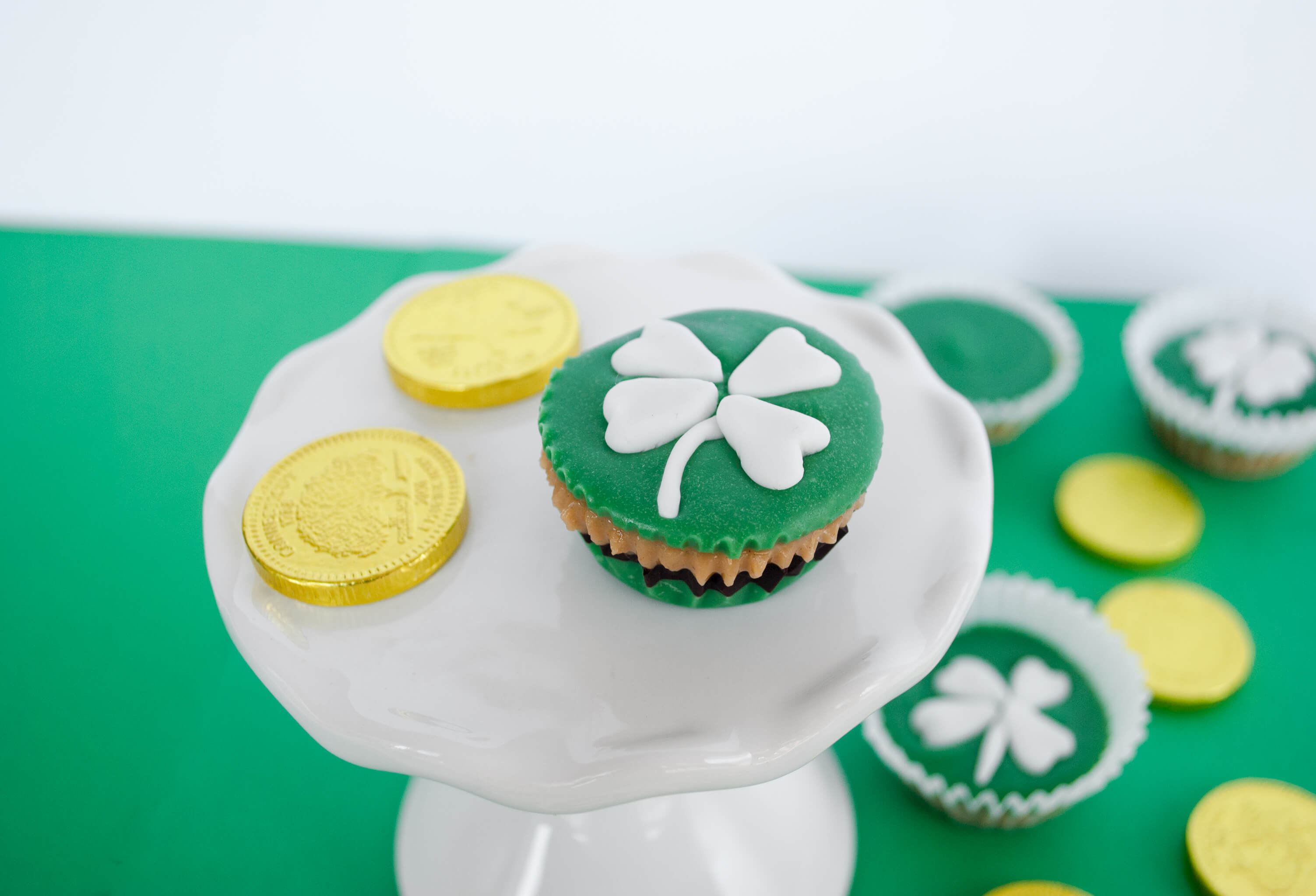 St. Patrick's Day Chocolate Peanut Butter Cups Recipe. Make these lucky green chocolate peanut butter cups for your little leprechauns - it only takes 5 ingredients and 30 minutes plus fridge cooling time.