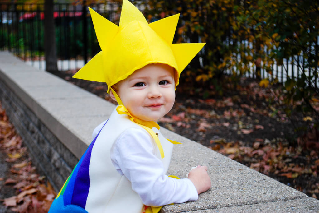 How to sew a DIY sunshine hat from felt for a cute baby and toddler Halloween costume (plus free sewing pattern)