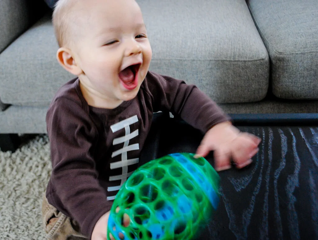 Super Bowl Craft Idea: Make a no-sew DIY football shirt for kids -  Merriment Design