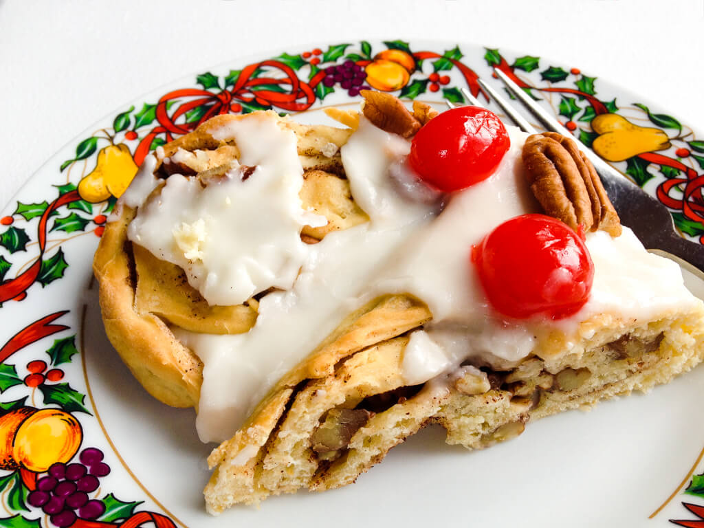 Christmas breakfast cinnamon roll