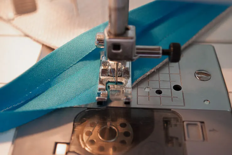 How to sew mitered bias tape corners