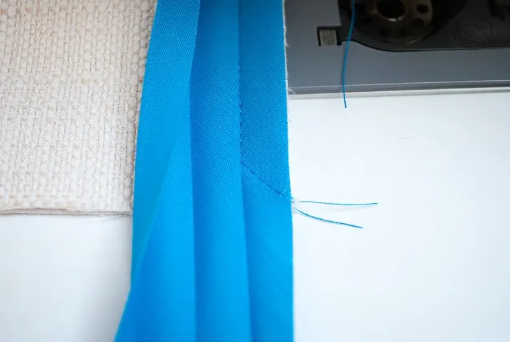 Sewing mitered bias tape corners