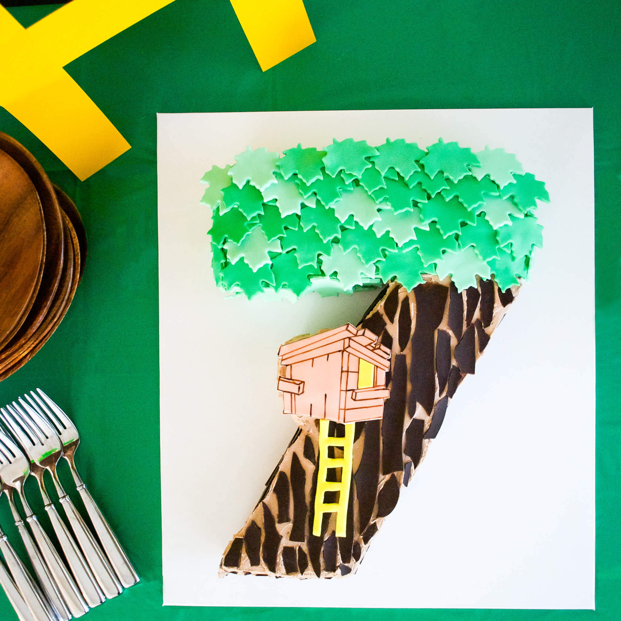 Easy DIY Magic Tree House birthday cake for a 7th Magic Tree House birthday party