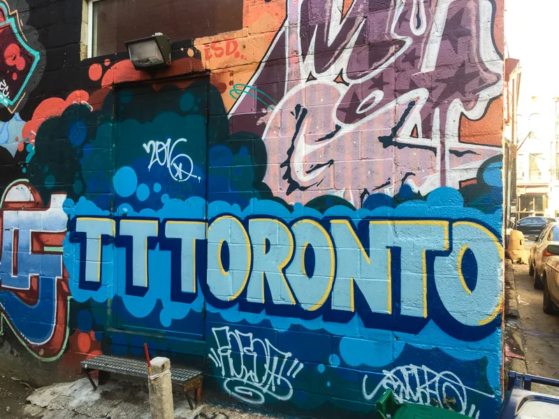 Toronto City Guide: The best things to do and eat in a weekend. See this list of great Toronto restaurants, craft breweries, shopping, and local neighborhoods to explore.