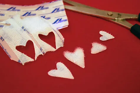 Valentine's Day Felt Heart Pocket Bracelet and Mini Purse for Kids by Kathy Beymer at MerrimentDesign.com