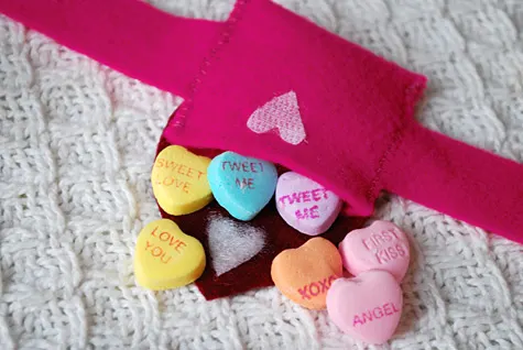 Valentine's Day Felt Heart Pocket Bracelet and Mini Purse for Kids