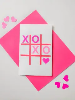 XOXO tic-tac-toe Valentine card DIY